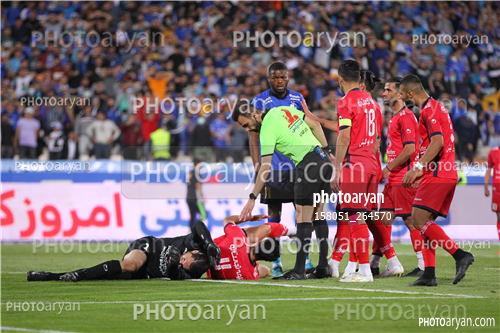 استقلال 0 (4)- نساجی مازندران  0 (5)  (1401/01/22)-حامد شیری,مرتضی منصوری,علیرضا حقیقی,امیر مهدی جان ملکی,Arthur Yamga (کوین یامگا),