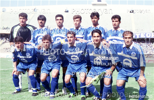 بازیکنان دهه های مختلف فوتبال ایران 13-رضا حسن زاده,جواد زرینچه,فرهاد مجیدی,محمود فکری,پرویز برومند,سیروس دین محمدی,علی موسوی,محمد تقوی,فرد ملکیان,