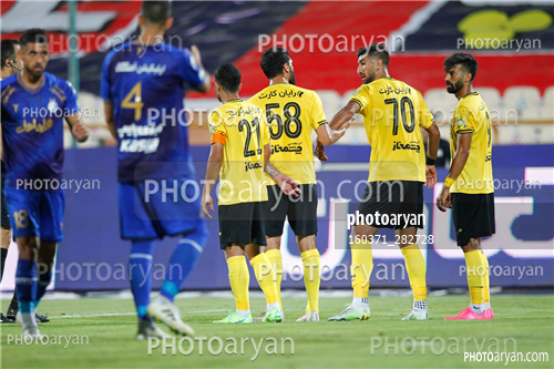 استقلال 0 -سپاهان 2 (1401/05/21)-رامین رضائیان,شهریار مغانلو,روزبه چشمی,پیمان بابایی,محمد دانشگر,سید محمد کریمی,