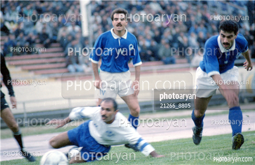 بازیکنان دهه های مختلف فوتبال ایران 5-محمود فکری,ایمان عالمی,