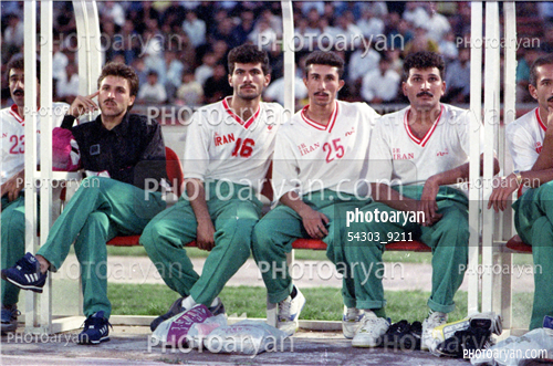 بازیکنان دهه های مختلف فوتبال ایران 14-محمد خاکپور,جواد زرینچه,ابراهیم تهامی,