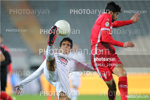 پرسپولیس 2- ذوب آهن  0 (1400/10/03)-