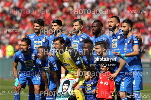پرسپولیس 1-استقلال 0 (98/01/10)-سید مهدی رحمتی,میلاد زکی پور,فرشید باقری,فرشید اسماعیلی,علی کریمی Ali Karimi,پژمان منتظری,گادوین منشاGodwin Mensha,روزبه چشمی,آرمین سهرابیان,آیاندا پاتوسیAyanda Patosi,اسماعیل گنسالوس(ایسما)Esmaël Gonçalves,