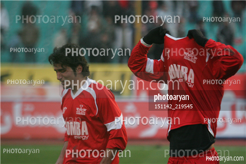 پرسپولیس 2-فجر سپاسی 4 (1384/10/09)-