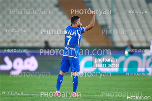 استقلال 3-هوادار 2  (1402/07/28)-