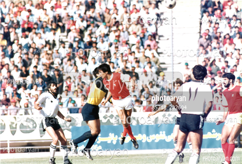 بازیکنان دهه های مختلف فوتبال ایران22-ناصر محمدخانی,مرتضی کرمانی مقدم,مصطفی اردستانی,