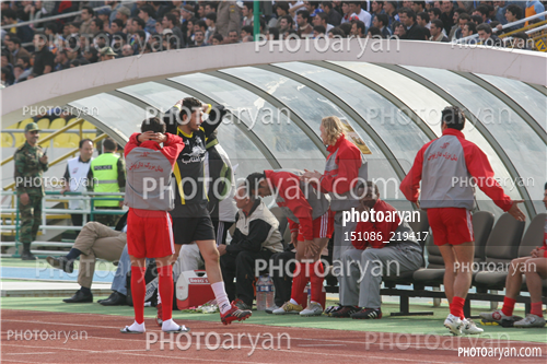 پرسپولیس 0-استقلال 0 (1384/12/19)-