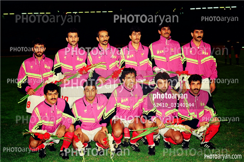 بازیکنان دهه های مختلف فوتبال ایران 19-محمد خاکپور,حمید استیلی,بهزاد داداش زاده,رضا رضایی منش,بهزاد غلامپور,جواد منافی,نادر محمدخانی,علی اصغر مدیر روستا,امیر قلعه نویی,ادموند اختر,بهروز پرورش خواه,