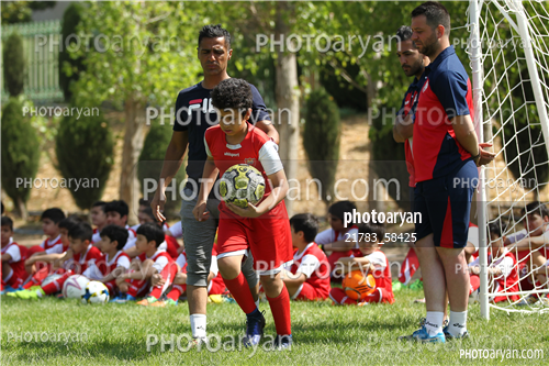 تمرینات ترم تابستان آکادمی پیوس  96/04/04-ولی رضایی,