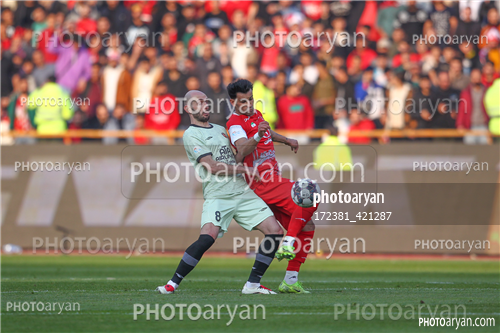 پرسپولیس  2-تراکتور  0    (1403/11/07)-عیسی ال کثیر,ایگور پوستونیسکی,