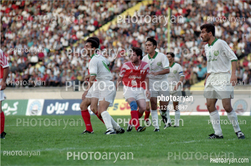 بازیکنان دهه های مختلف فوتبال ایران 5-ادموند بزیک,