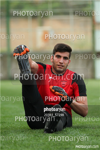 تمرین پرسپولیس در ورزشگاه خیریه عمل 96/02/23-ابوالفضل درویشوند,