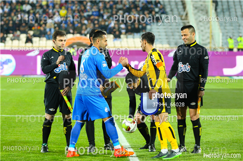 استقلال 3-سپاهان اصفهان  0 (96/09/15)-امید ابراهیمی,کاپیتان ها,حسین پاپی,سید یعقوب حجتی,بابک داوری,