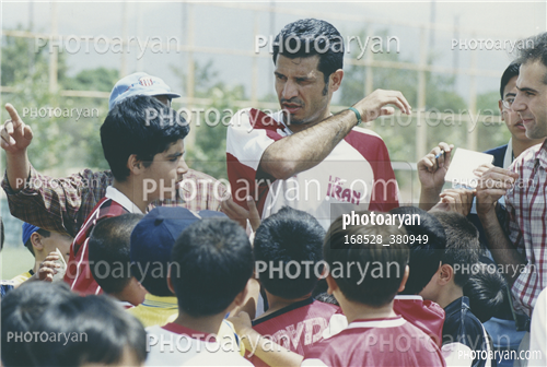 بازیکنان دهه های مختلف فوتبال ایران 38-