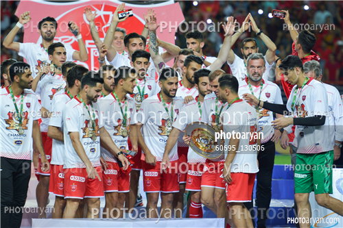 پرسپولیس 1 -داماش گیلان 0  (98/03/12)-محمد انصاری,علیرضا بیرانوند,علی علیپور,کمال کامیابی نیا,مهدی ترابی,ایگور پانادیچ,مهدی شریفی,محمد نادری,