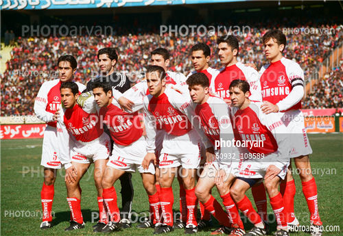 بازیکنان دهه های مختلف فوتبال ایران 17-رضا شاهرودی,افشین پیروانی,اسماعیل حلالی,علی انصاریان,داوود فنایی,پایان رافت,هادی مهدوی کیا,حامد کاویانپور,علی کریمی Ali Karimi,یونس باهنر,رضا جباری, عکس تیمی پرسپولیس,