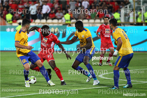 پرسپولیس  0-نفت مسجد سلیمان  0 (97/05/26)-گادوین منشاGodwin Mensha,