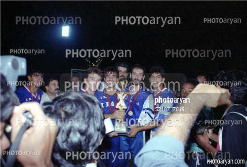 بازیکنان دهه های مختلف فوتبال ایران 12-مجید نامجو مطلق,رضا حسن زاده,فرشاد فلاحت زاده,ناصر عباسی,ایمان عالمی,