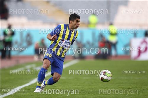 <span style='background: #33747a;box-shadow: 2px 3px 5px black;font-weight: 300;font-size: 10px;border-radius: 2px;margin: 2px;color: #fff;padding: 2px 5px;font - size: 10px;line - height: 22px; '>میلاد زنیدپور</span> 