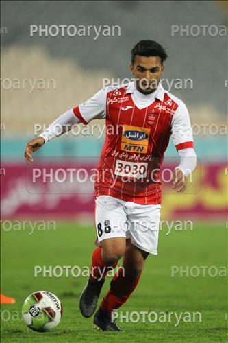 <span style='background: #33747a;font-weight: 300;font-size: 10px;box-shadow: 2px 3px 5px black;border-radius: 2px;margin: 2px;color: #fff;padding: 2px 5px;font - size: 10px;line - height: 22px; '>سیامک نعمتی</span> 