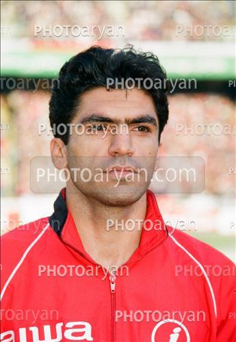 <span style='background: #33747a;font-weight: 300;font-size: 10px;box-shadow: 2px 3px 5px black;border-radius: 2px;margin: 2px;color: #fff;padding: 2px 5px;font - size: 10px;line - height: 22px; '>علی رضا امامی فر</span> 