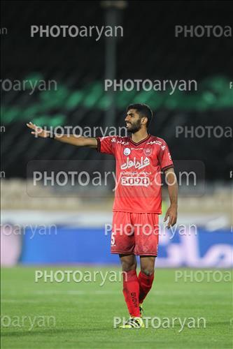 <span style='background: #33747a;font-weight: 300;font-size: 10px;box-shadow: 2px 3px 5px black;border-radius: 2px;margin: 2px;color: #fff;padding: 2px 5px;font - size: 10px;line - height: 22px; '>محمد انصاری</span> 