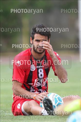 <span style='background: #33747a;font-weight: 300;font-size: 10px;box-shadow: 2px 3px 5px black;border-radius: 2px;margin: 2px;color: #fff;padding: 2px 5px;font - size: 10px;line - height: 22px; '>احمد نورالهی</span> 