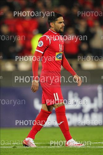 <span style='background: #33747a;font-weight: 300;font-size: 10px;box-shadow: 2px 3px 5px black;border-radius: 2px;margin: 2px;color: #fff;padding: 2px 5px;font - size: 10px;line - height: 22px; '>کمال کامیابی نیا</span> 