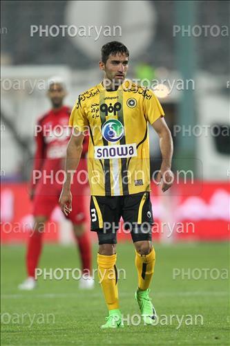 <span style='background: #33747a;font-weight: 300;font-size: 10px;box-shadow: 2px 3px 5px black;border-radius: 2px;margin: 2px;color: #fff;padding: 2px 5px;font - size: 10px;line - height: 22px; '>مهرداد محمدی</span> 