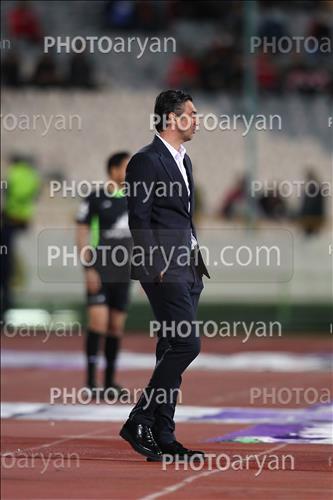 <span style='background: #33747a;box-shadow: 2px 3px 5px black;font-weight: 300;font-size: 10px;border-radius: 2px;margin: 2px;color: #fff;padding: 2px 5px;font - size: 10px;line - height: 22px; '>سید مهدی رحمتی</span> 