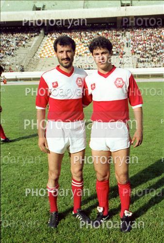 <span style='background: #33747a;box-shadow: 2px 3px 5px black;font-weight: 300;font-size: 10px;border-radius: 2px;margin: 2px;color: #fff;padding: 2px 5px;font - size: 10px;line - height: 22px; '>محمد مایلی کهن</span> <span style='background: #33747a;box-shadow: 2px 3px 5px black;font-weight: 300;font-size: 10px;border-radius: 2px;margin: 2px;color: #fff;padding: 2px 5px;font - size: 10px;line - height: 22px; '>فرشاد پیوس  Farshad Pious</span> 