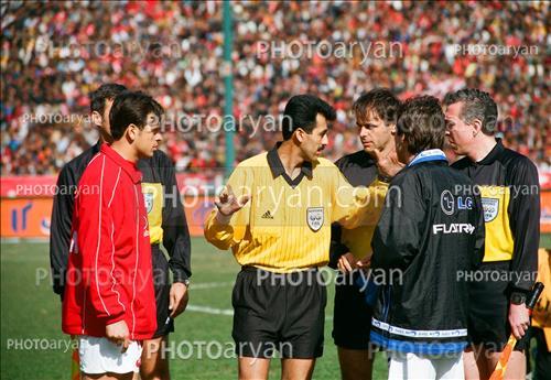 <span style='background: #33747a;box-shadow: 2px 3px 5px black;font-weight: 300;font-size: 10px;border-radius: 2px;margin: 2px;color: #fff;padding: 2px 5px;font - size: 10px;line - height: 22px; '>دربی</span> <span style='background: #33747a;box-shadow: 2px 3px 5px black;font-weight: 300;font-size: 10px;border-radius: 2px;margin: 2px;color: #fff;padding: 2px 5px;font - size: 10px;line - height: 22px; '>رضا شاهرودی</span> <span style='background: #33747a;box-shadow: 2px 3px 5px black;font-weight: 300;font-size: 10px;border-radius: 2px;margin: 2px;color: #fff;padding: 2px 5px;font - size: 10px;line - height: 22px; '>جواد زرینچه</span> 