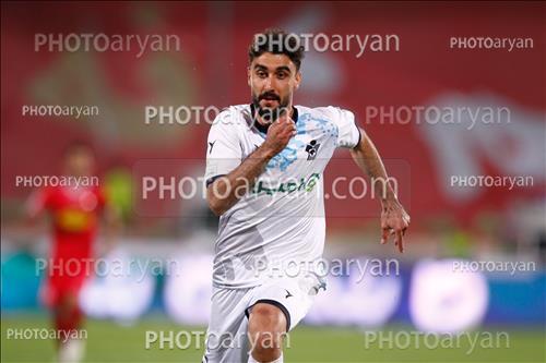 <span style='background: #33747a;box-shadow: 2px 3px 5px black;font-weight: 300;font-size: 10px;border-radius: 2px;margin: 2px;color: #fff;padding: 2px 5px;font - size: 10px;line - height: 22px; '>امیرحسین رنگرز جدی</span> 