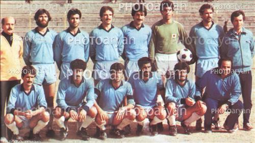 <span style='background: #33747a;box-shadow: 2px 3px 5px black;font-weight: 300;font-size: 10px;border-radius: 2px;margin: 2px;color: #fff;padding: 2px 5px;font - size: 10px;line - height: 22px; '>مجید سبزی</span> 