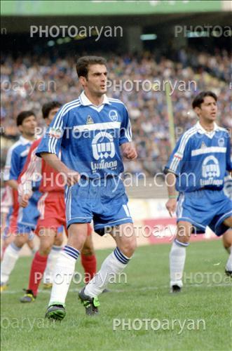 <span style='background: #33747a;box-shadow: 2px 3px 5px black;font-weight: 300;font-size: 10px;border-radius: 2px;margin: 2px;color: #fff;padding: 2px 5px;font - size: 10px;line - height: 22px; '>فرد ملکیان</span> <span style='background: #33747a;box-shadow: 2px 3px 5px black;font-weight: 300;font-size: 10px;border-radius: 2px;margin: 2px;color: #fff;padding: 2px 5px;font - size: 10px;line - height: 22px; '>فرهاد مجیدی</span> 