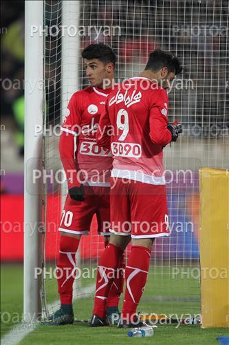 <span style='background: #33747a;font-weight: 300;font-size: 10px;box-shadow: 2px 3px 5px black;border-radius: 2px;margin: 2px;color: #fff;padding: 2px 5px;font - size: 10px;line - height: 22px; '>مهدی طارمی</span> <span style='background: #33747a;font-weight: 300;font-size: 10px;box-shadow: 2px 3px 5px black;border-radius: 2px;margin: 2px;color: #fff;padding: 2px 5px;font - size: 10px;line - height: 22px; '>علی علیپور</span> 