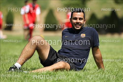 <span style='background: #33747a;font-weight: 300;font-size: 10px;box-shadow: 2px 3px 5px black;border-radius: 2px;margin: 2px;color: #fff;padding: 2px 5px;font - size: 10px;line - height: 22px; '>ماهان پیوس</span> 