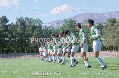 <span style='background: #33747a;box-shadow: 2px 3px 5px black;font-weight: 300;font-size: 10px;border-radius: 2px;margin: 2px;color: #fff;padding: 2px 5px;font - size: 10px;line - height: 22px; '>محسن گروسی</span> 