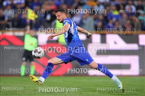 استقلال 3-هوادار 2  (1402/07/28)