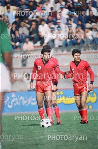 <span style='background: #33747a;box-shadow: 2px 3px 5px black;font-weight: 300;font-size: 10px;border-radius: 2px;margin: 2px;color: #fff;padding: 2px 5px;font - size: 10px;line - height: 22px; '>بیژن طاهری</span> <span style='background: #33747a;box-shadow: 2px 3px 5px black;font-weight: 300;font-size: 10px;border-radius: 2px;margin: 2px;color: #fff;padding: 2px 5px;font - size: 10px;line - height: 22px; '>فرشاد پیوس  Farshad Pious</span> 