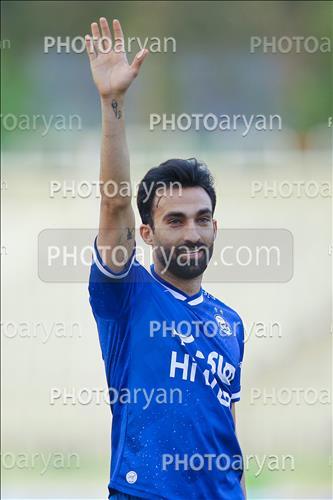 <span style='background: #33747a;box-shadow: 2px 3px 5px black;font-weight: 300;font-size: 10px;border-radius: 2px;margin: 2px;color: #fff;padding: 2px 5px;font - size: 10px;line - height: 22px; '>سید احمد موسوی</span> 