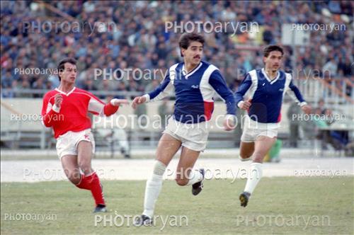 <span style='background: #33747a;font-weight: 300;font-size: 10px;box-shadow: 2px 3px 5px black;border-radius: 2px;margin: 2px;color: #fff;padding: 2px 5px;font - size: 10px;line - height: 22px; '>افشین پیروانی</span> <span style='background: #33747a;font-weight: 300;font-size: 10px;box-shadow: 2px 3px 5px black;border-radius: 2px;margin: 2px;color: #fff;padding: 2px 5px;font - size: 10px;line - height: 22px; '>محسن عاشوریَ</span> 