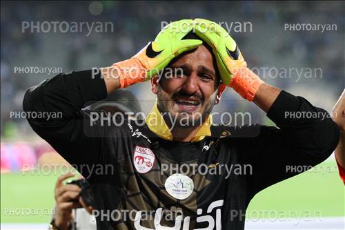 <span style='background: #33747a;box-shadow: 2px 3px 5px black;font-weight: 300;font-size: 10px;border-radius: 2px;margin: 2px;color: #fff;padding: 2px 5px;font - size: 10px;line - height: 22px; '>فرزین گروسیان</span> 