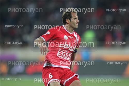 <span style='background: #33747a;box-shadow: 2px 3px 5px black;font-weight: 300;font-size: 10px;border-radius: 2px;margin: 2px;color: #fff;padding: 2px 5px;font - size: 10px;line - height: 22px; '>محسن بنگر</span> 