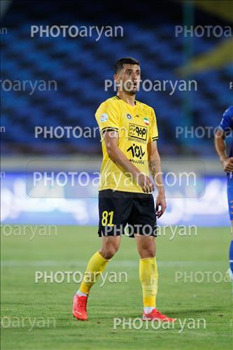 <span style='background: #33747a;box-shadow: 2px 3px 5px black;font-weight: 300;font-size: 10px;border-radius: 2px;margin: 2px;color: #fff;padding: 2px 5px;font - size: 10px;line - height: 22px; '>محمد علی نژاد</span> 