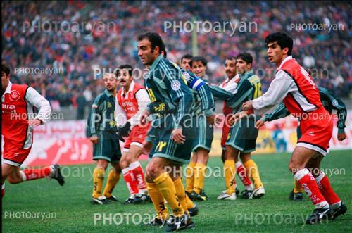 <span style='background: #33747a;box-shadow: 2px 3px 5px black;font-weight: 300;font-size: 10px;border-radius: 2px;margin: 2px;color: #fff;padding: 2px 5px;font - size: 10px;line - height: 22px; '>وحید هاشمیان</span> <span style='background: #33747a;box-shadow: 2px 3px 5px black;font-weight: 300;font-size: 10px;border-radius: 2px;margin: 2px;color: #fff;padding: 2px 5px;font - size: 10px;line - height: 22px; '>افشین پیروانی</span> <span style='background: #33747a;box-shadow: 2px 3px 5px black;font-weight: 300;font-size: 10px;border-radius: 2px;margin: 2px;color: #fff;padding: 2px 5px;font - size: 10px;line - height: 22px; '>نعیم سعداوی</span> 