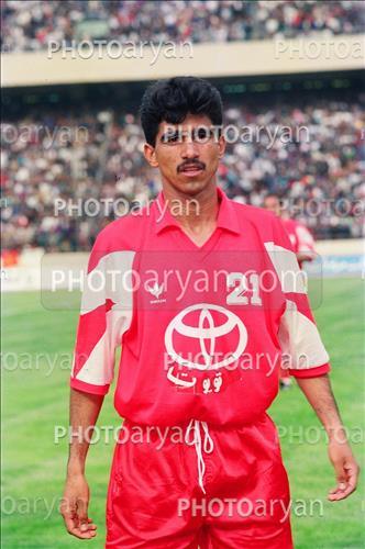 <span style='background: #33747a;box-shadow: 2px 3px 5px black;font-weight: 300;font-size: 10px;border-radius: 2px;margin: 2px;color: #fff;padding: 2px 5px;font - size: 10px;line - height: 22px; '>محمدرضا عقابی</span> 