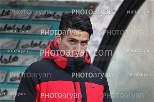 <span style='background: #33747a;box-shadow: 2px 3px 5px black;font-weight: 300;font-size: 10px;border-radius: 2px;margin: 2px;color: #fff;padding: 2px 5px;font - size: 10px;line - height: 22px; '>حمید طاهرخانی</span> 