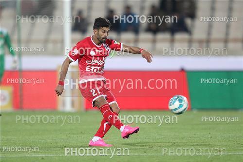 <span style='background: #33747a;font-weight: 300;font-size: 10px;box-shadow: 2px 3px 5px black;border-radius: 2px;margin: 2px;color: #fff;padding: 2px 5px;font - size: 10px;line - height: 22px; '>رامین رضائیان</span> 