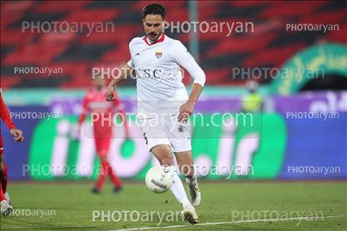 <span style='background: #33747a;font-weight: 300;font-size: 10px;box-shadow: 2px 3px 5px black;border-radius: 2px;margin: 2px;color: #fff;padding: 2px 5px;font - size: 10px;line - height: 22px; '>سید مهران موسوی</span> 